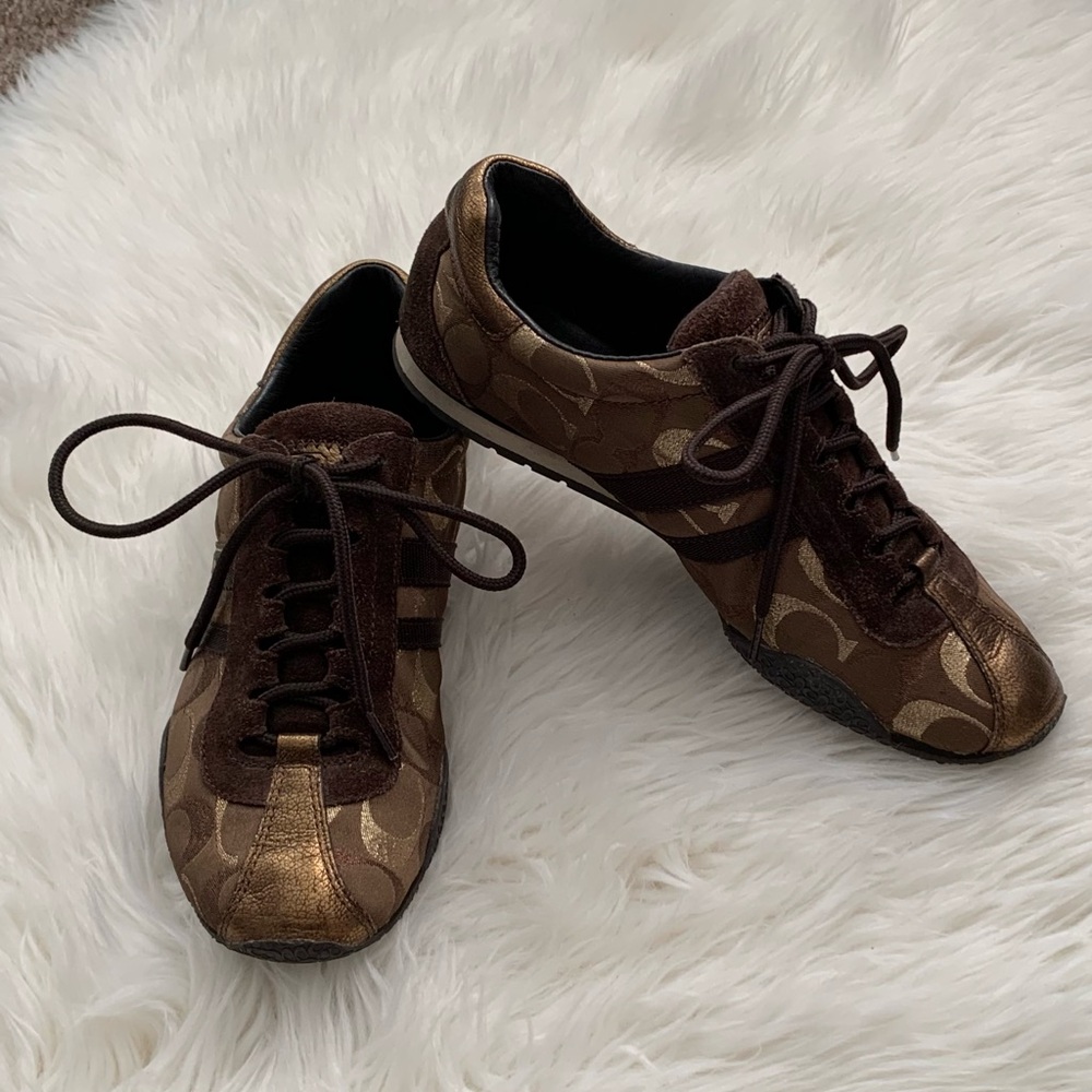 2010.Coach sneakers